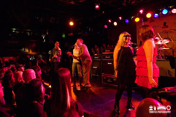 Hot Stove/Cool Music charity event