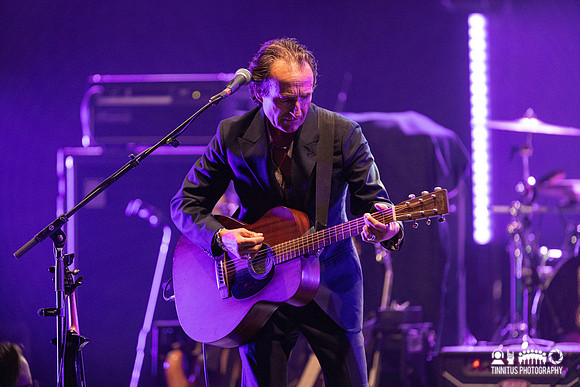 James in concert