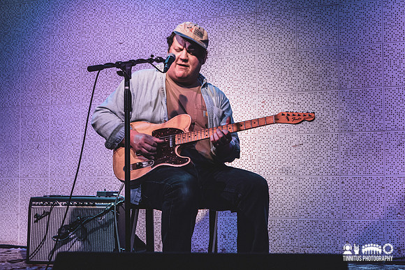 Jake Xerxes Fussell in concert