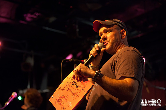Mike O'Malley auctions off an autographed script of a Glee epsid