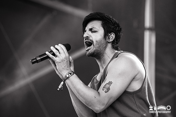 Young The Giant in concert