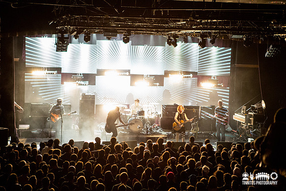Slowdive in concert