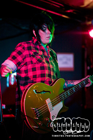 Girl In A Coma in concert