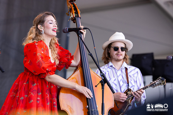 Molly Tuttle and the Golden Highway in concert