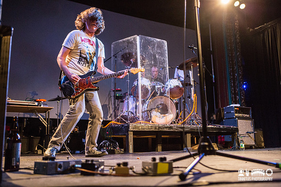 Mission of Burma in concert