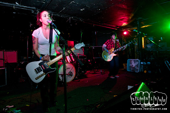 Girl In A Coma in concert