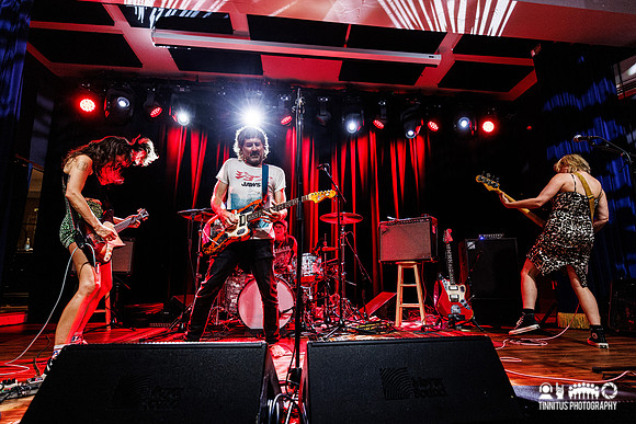 Tropical Fuck Storm in concert
