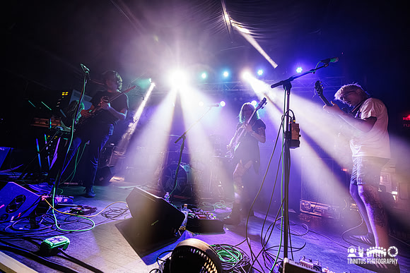 Frankie and the Witch Fingers in concert