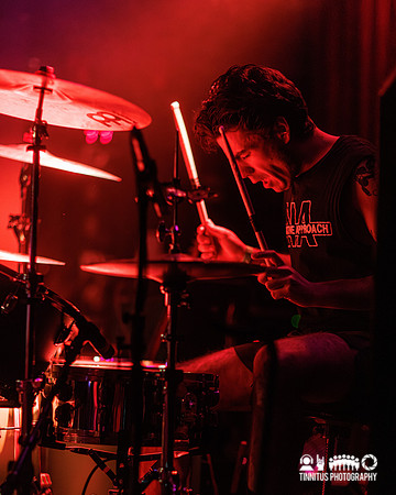 Frankie and the Witch Fingers in concert