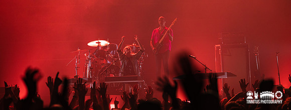 Metric in concert