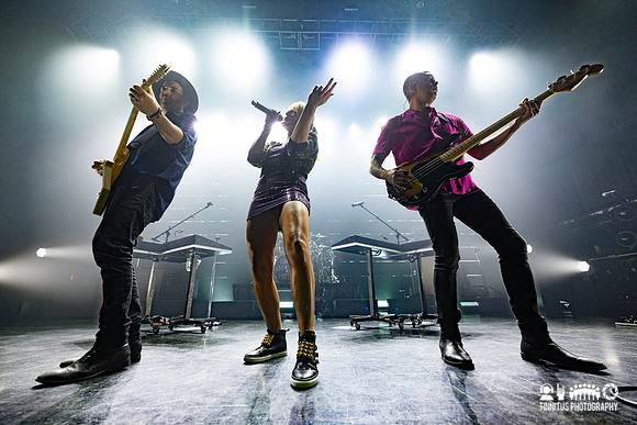 Metric in concert