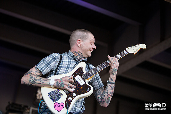 Thee Oh Sees play at ATP's I'll Be Your Mirror event.