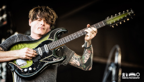 Thee Oh Sees play at ATP's I'll Be Your Mirror event.