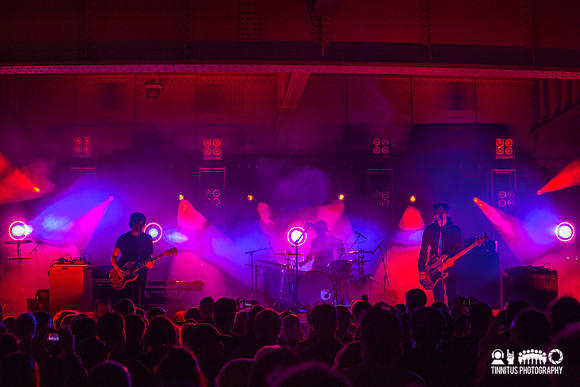 Autolux play at ATP's I'll Be Your Mirror event.