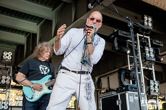 The Magic Band play at ATP's I'll Be Your Mirror event.