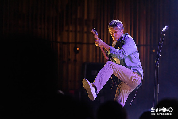Pavement in concert