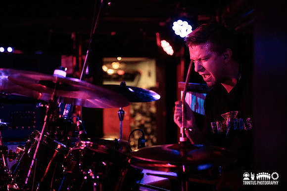 Dreadnought in concert
