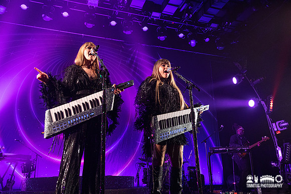 Lucius in concert