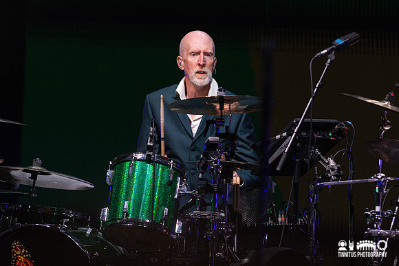 James in concert