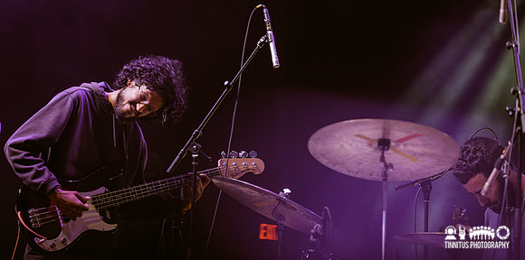 Lomelda in concert