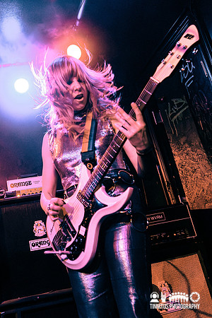 Earth Tongue in concert