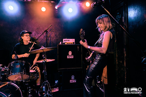 Earth Tongue in concert