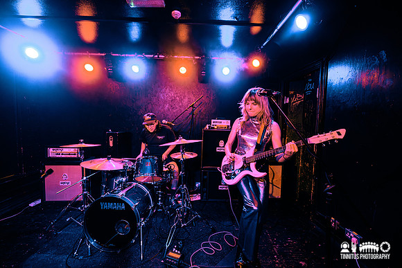 Earth Tongue in concert