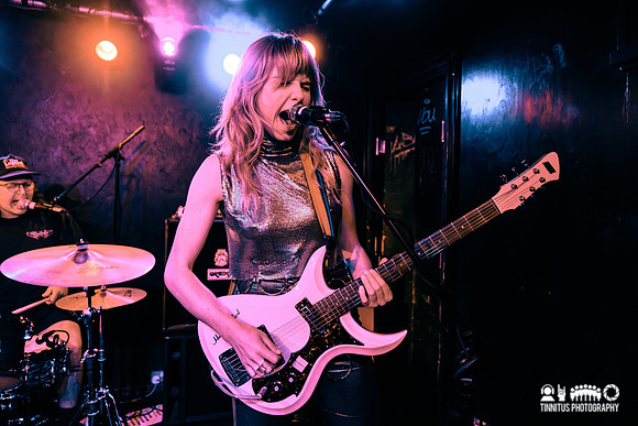 Earth Tongue in concert