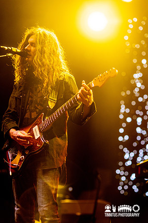 Kurt Vile and The Violators in concert