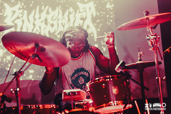 Pinkshift in concert