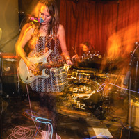 Speedy Ortiz in concert