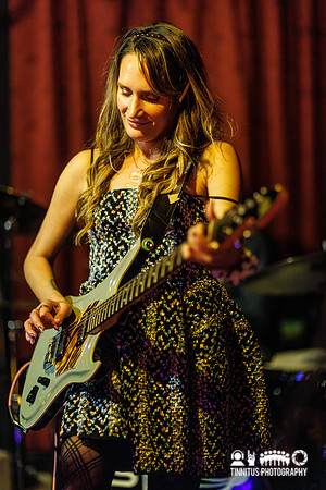 Speedy Ortiz in concert