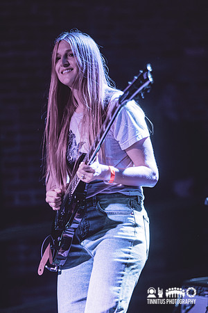 Hiroe in concert