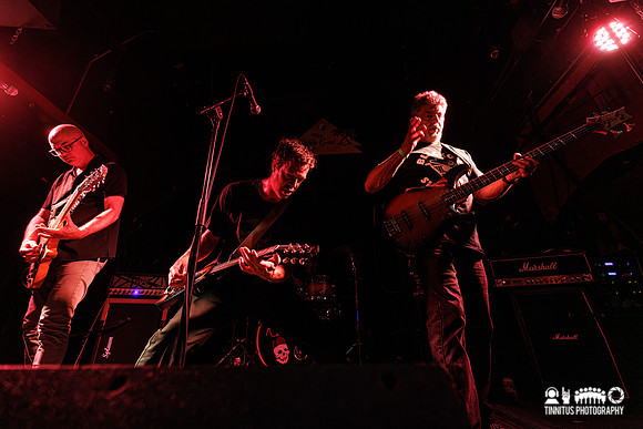 The Effigies in concert