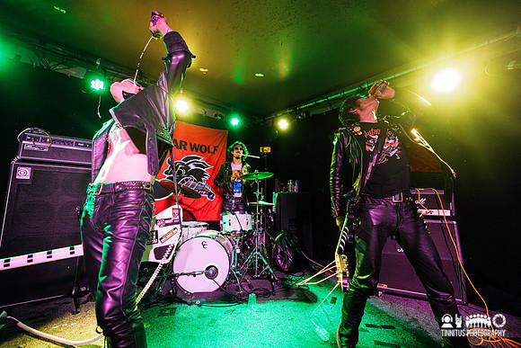 Guitar Wolf in concert
