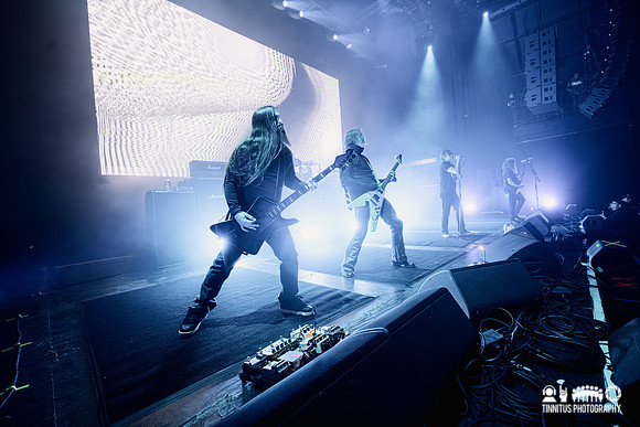 Acid Bath in concert