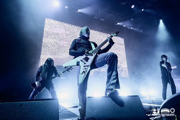 Acid Bath in concert