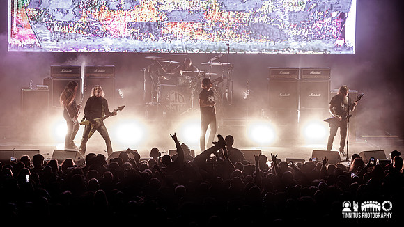 Acid Bath in concert