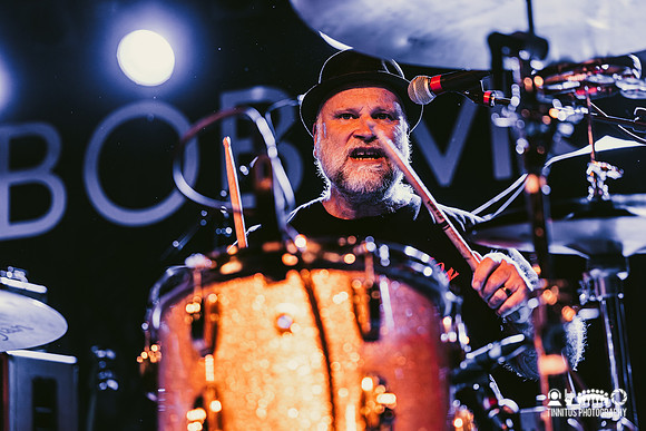 J Robbins in concert