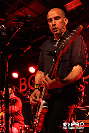 J Robbins in concert