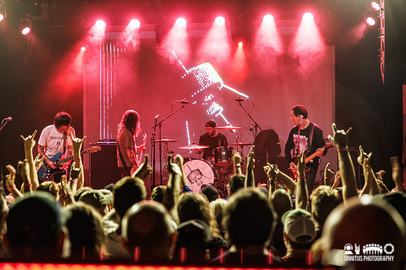 Cave In in concert