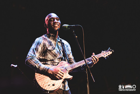 Cedric Burnside in concert