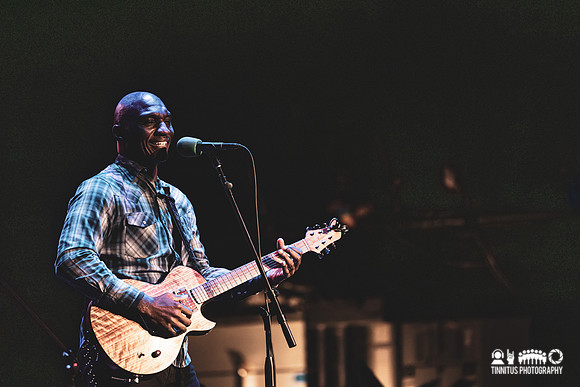 Cedric Burnside in concert