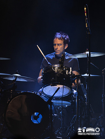 Suede in concert