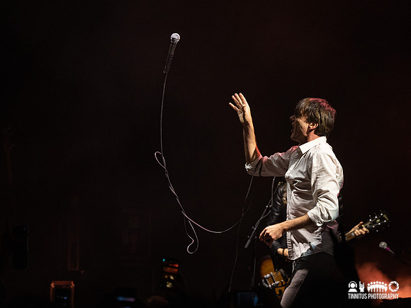 Suede in concert