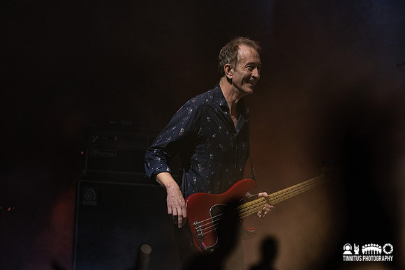 Suede in concert