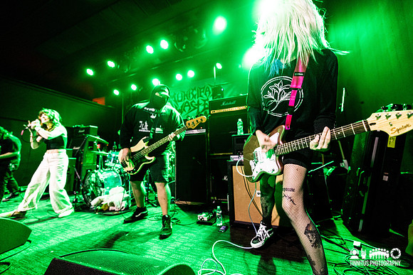 Gel in concert