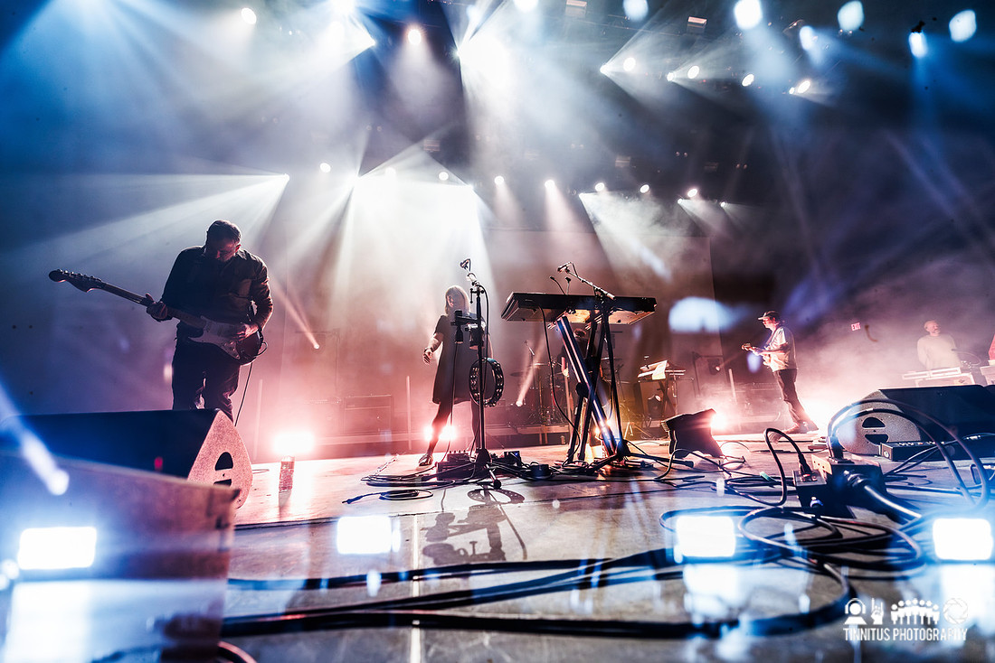 Slowdive in concert