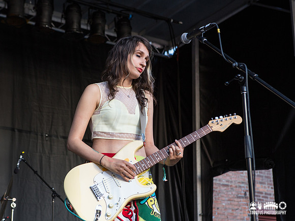 Speedy Ortiz in concert