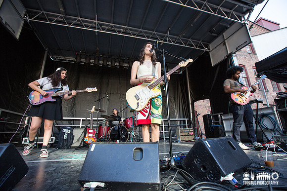 Speedy Ortiz in concert
